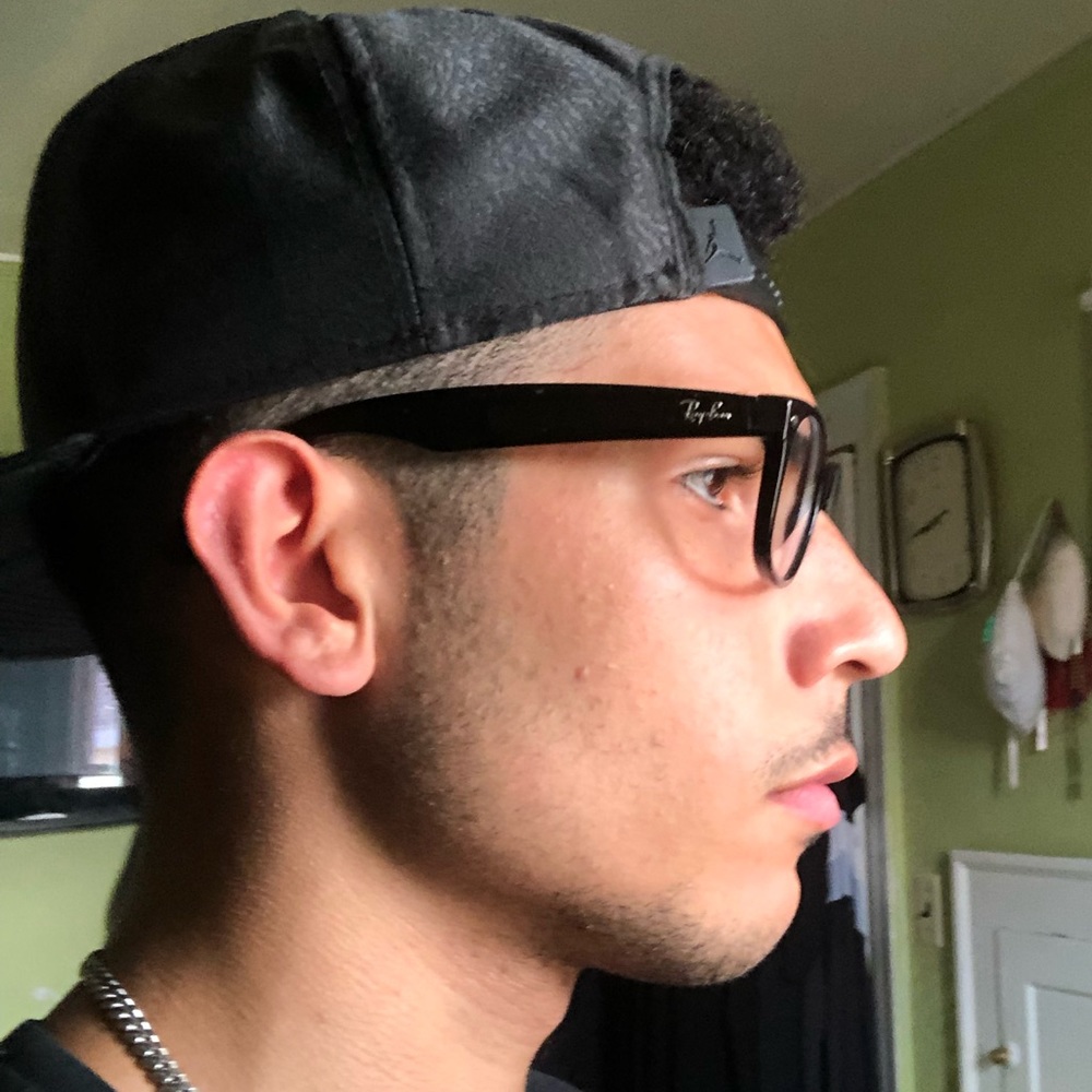 Meet your Posher, Hussein